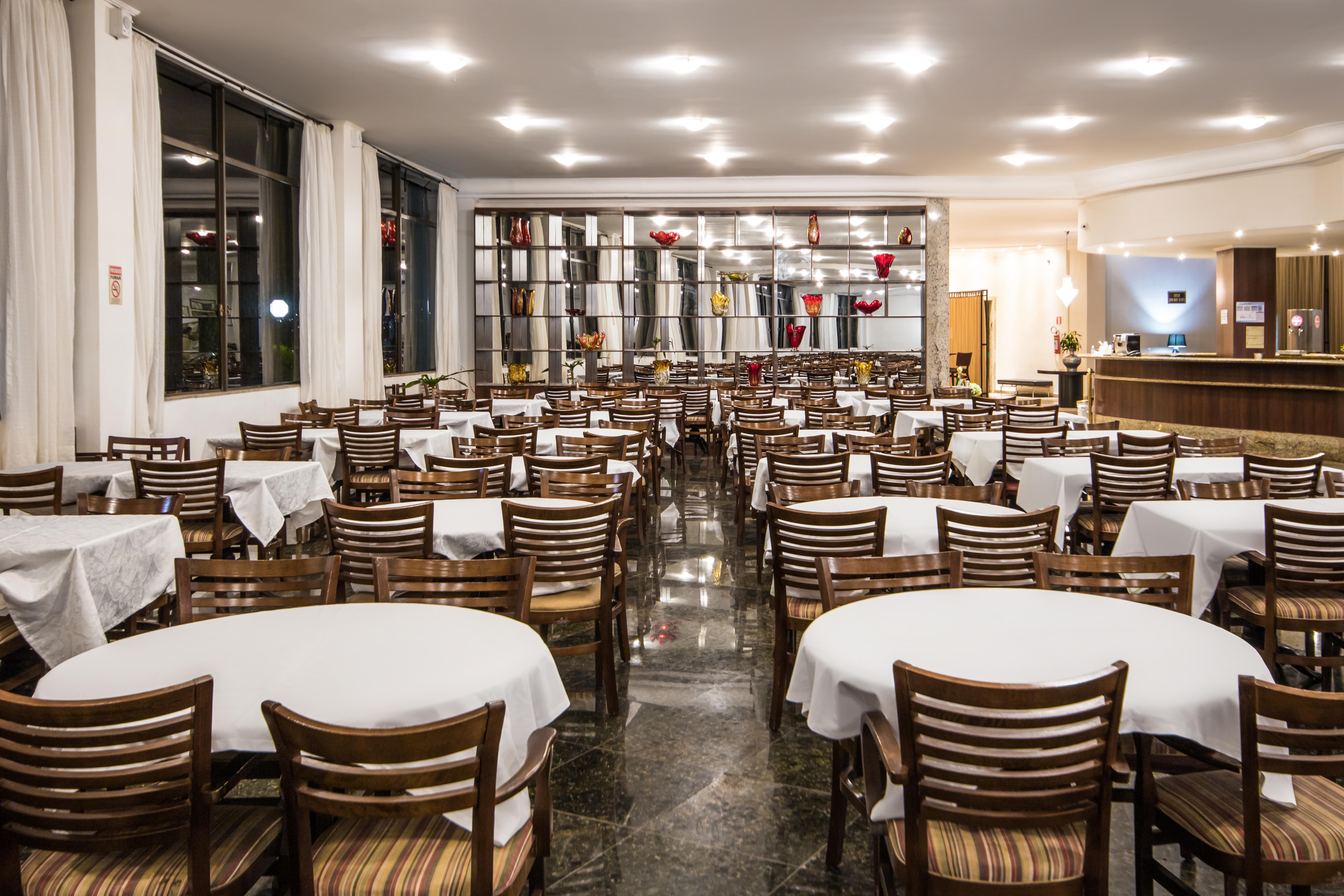 Hotel Golden Park All Inclusive Pocos De Caldas By Nacional Inn Exteriér fotografie The dining room