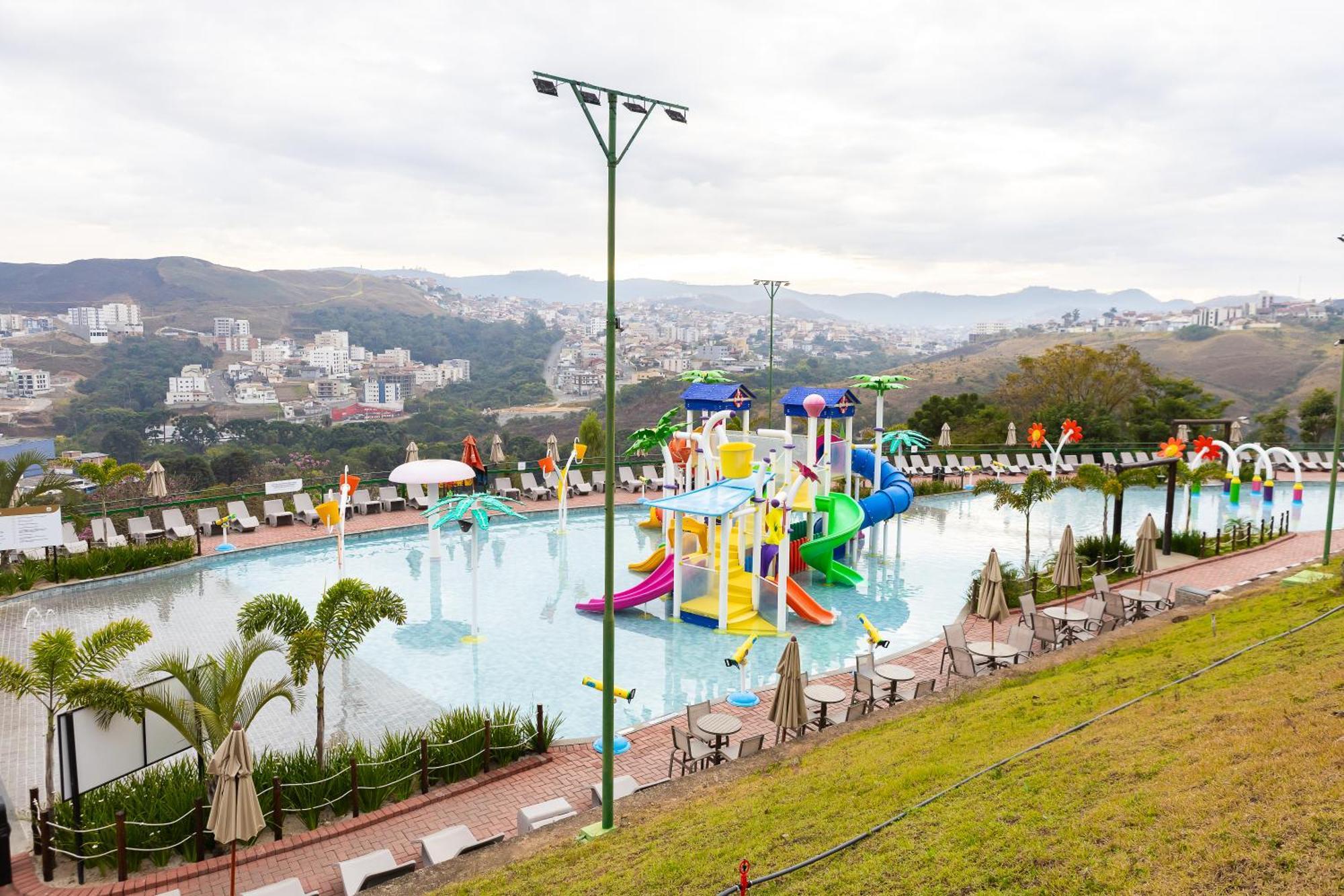 Hotel Golden Park All Inclusive Pocos De Caldas By Nacional Inn Exteriér fotografie Water park in the resort